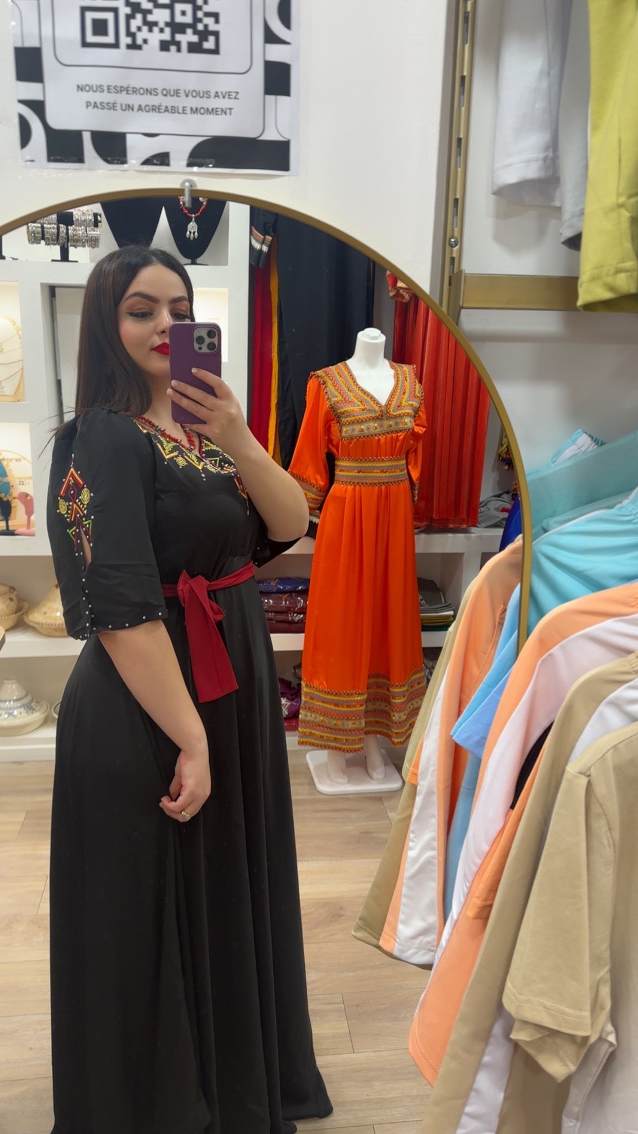 Robe soirée brodée