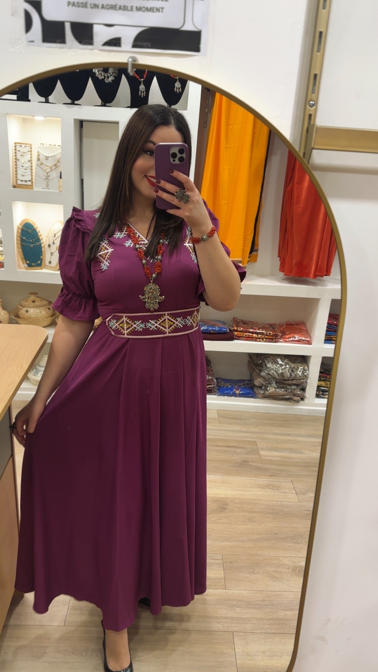 Robe bérbère pour une femme de classe