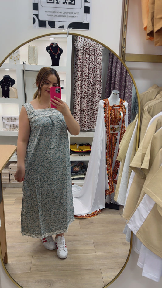 Robe simple d'intérieur
