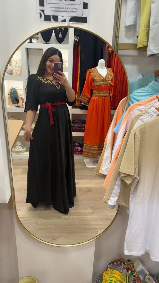 Robe soirée brodée