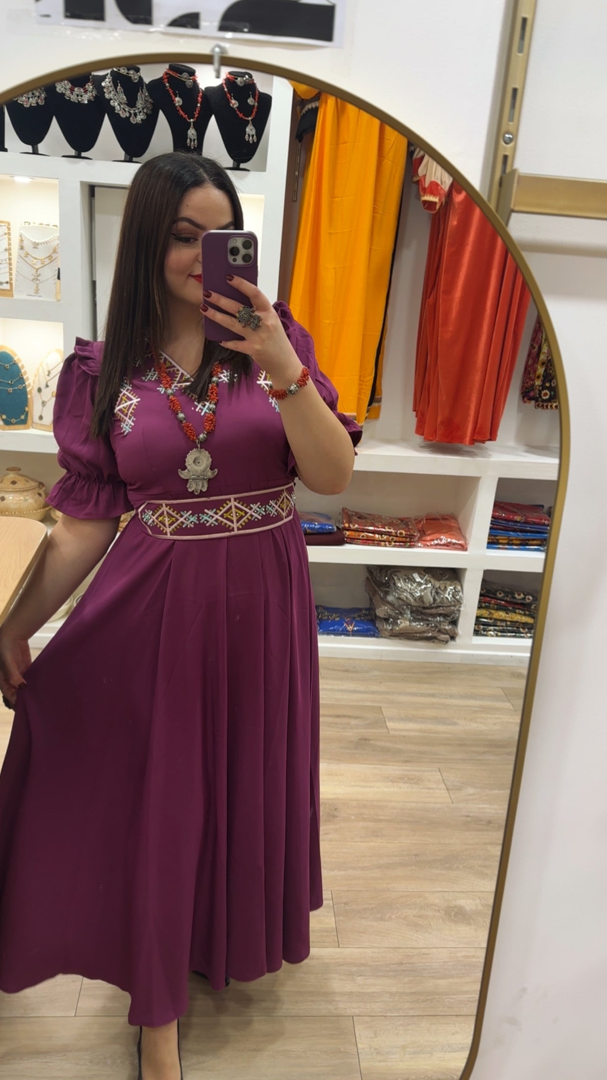 Robe bérbère pour une femme de classe