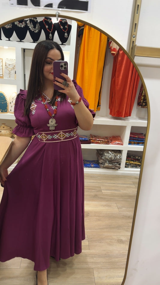 Robe bérbère pour une femme de classe